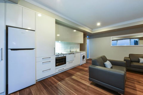 Aloha Central Luxury Apartments - New South Wales Tourism  29