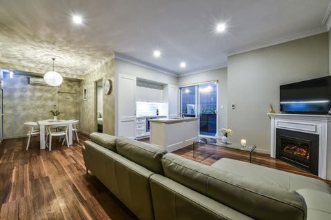 Aloha Central Luxury Apartments - New South Wales Tourism  8