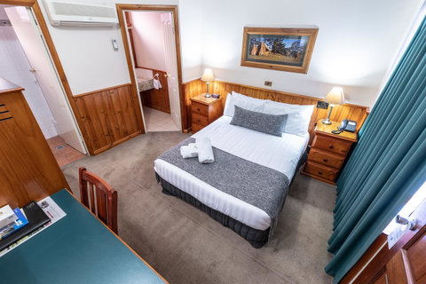 Astor Inn - New South Wales Tourism  2