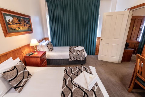 Astor Inn - New South Wales Tourism  11