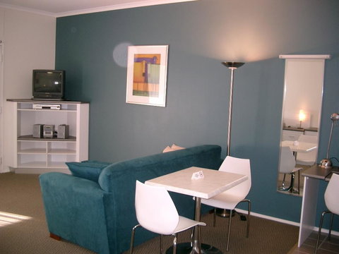 McLaren Vale Motel & Apartments - New South Wales Tourism  9