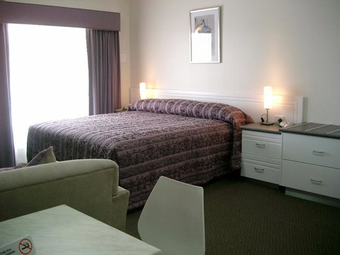 McLaren Vale Motel & Apartments - New South Wales Tourism  12