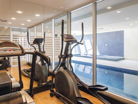 Oaks Glenelg Liberty Suites - New South Wales Tourism  6