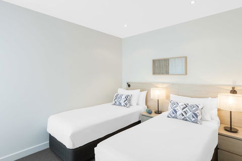 Oaks Glenelg Liberty Suites - New South Wales Tourism  30