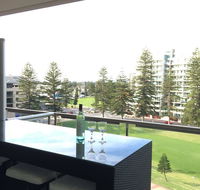 Beachside Luxury getaway in Glenelg - New South Wales Tourism 