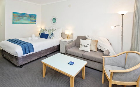 Glenelg Oasis Studios - New South Wales Tourism  8