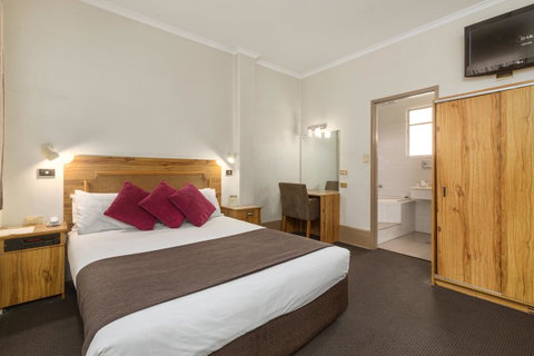 Adelaide Paringa - New South Wales Tourism  9
