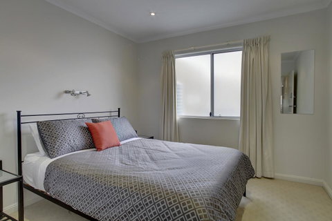 Tasman Beachside Apartment - New South Wales Tourism  8