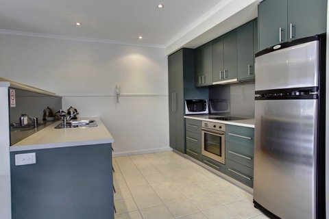 Tasman Beachside Apartment - New South Wales Tourism  3