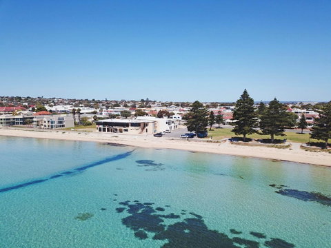 Tasman Beachside Apartment - New South Wales Tourism  12