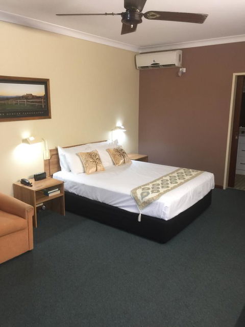 Cumberland Motor Inn - New South Wales Tourism  25