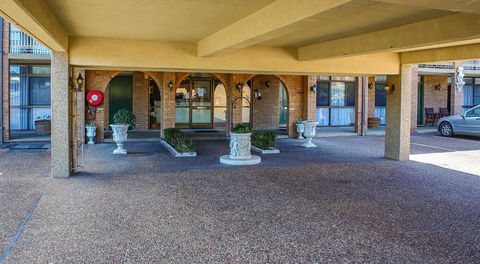 Cumberland Motor Inn - New South Wales Tourism  38