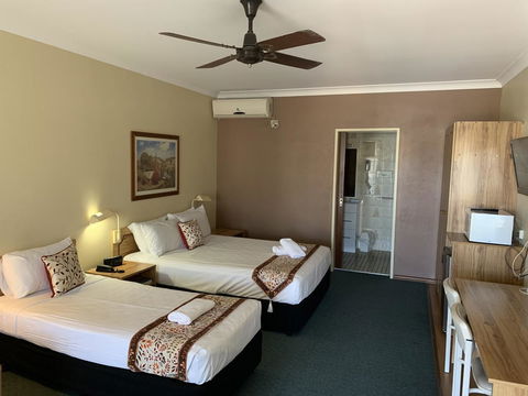 Cumberland Motor Inn - New South Wales Tourism  13