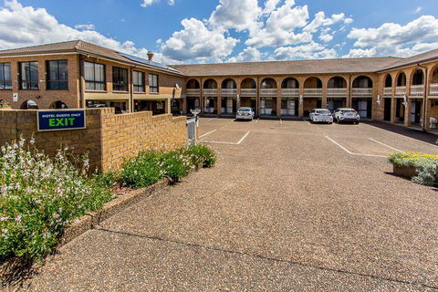Cumberland Motor Inn - New South Wales Tourism  43