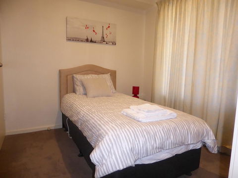 Adelaide City Apartment - 3br, 2bath & Carpark - New South Wales Tourism  15