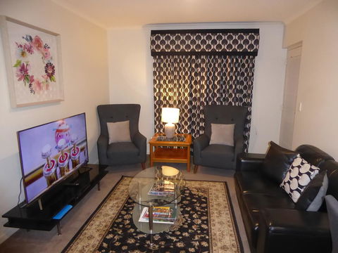 Adelaide City Apartment - 3br, 2bath & Carpark - New South Wales Tourism  1