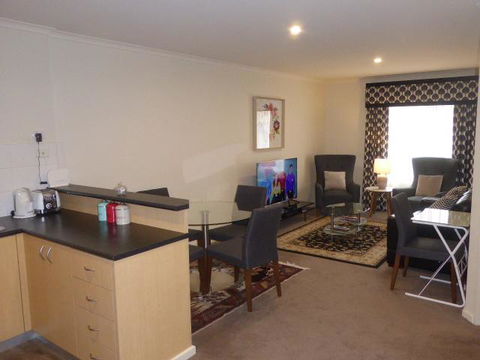 Adelaide City Apartment - 3br, 2bath & Carpark - New South Wales Tourism  6