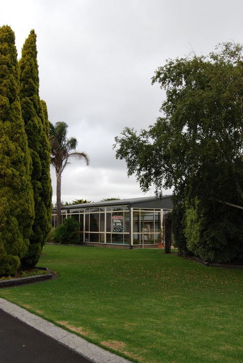 Arkana Motor Inn & Terrace Apartments - New South Wales Tourism  19