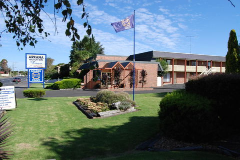 Arkana Motor Inn & Terrace Apartments - New South Wales Tourism  28