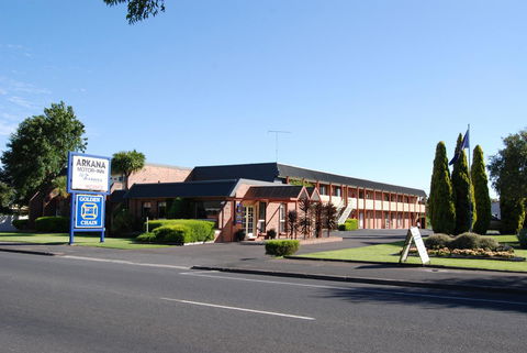 Arkana Motor Inn & Terrace Apartments - New South Wales Tourism  36