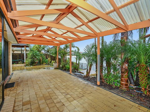 Lakeside - Encounter Bay - New South Wales Tourism  18