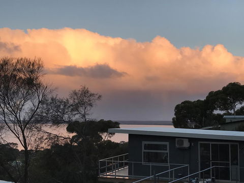 Sunrise On Falie Seaview Eco Accommodation - New South Wales Tourism  28