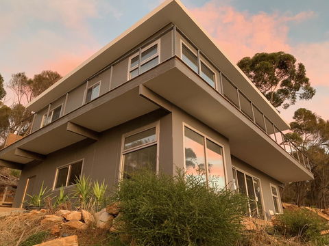 Sunrise On Falie Seaview Eco Accommodation - New South Wales Tourism  11