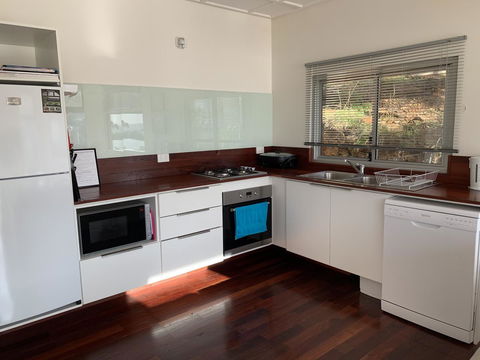 Sunrise On Falie Seaview Eco Accommodation - New South Wales Tourism  12