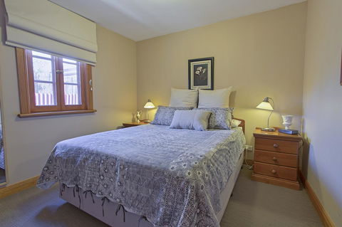 Tanunda Cottages - New South Wales Tourism  3