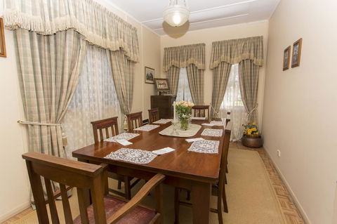 Tanunda Cottages - New South Wales Tourism  11