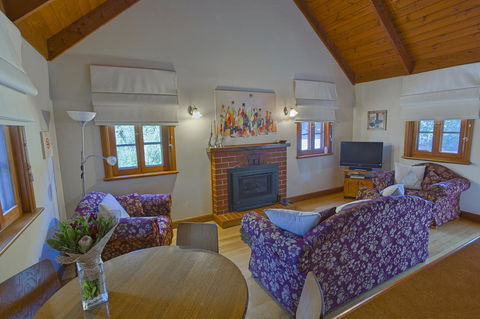 Tanunda Cottages - New South Wales Tourism  4