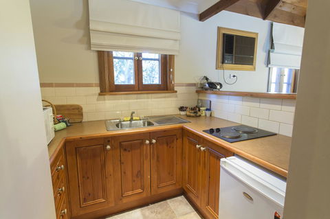 Tanunda Cottages - New South Wales Tourism  5