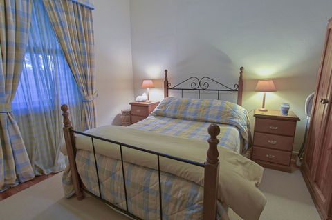 Tanunda Cottages - New South Wales Tourism  15