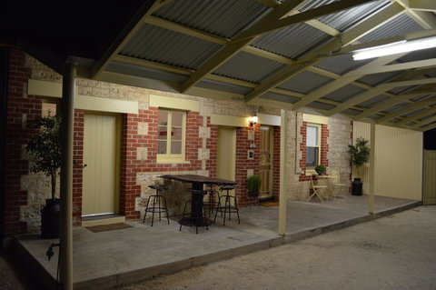 Two Cow Cottage Bed & Breakfast - New South Wales Tourism  32