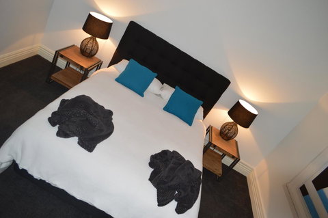 Two Cow Cottage Bed & Breakfast - New South Wales Tourism  17