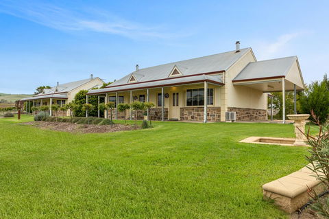 Barossa Vineyard Cottages - New South Wales Tourism  26