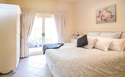 Barossa Vineyard Cottages - New South Wales Tourism  31