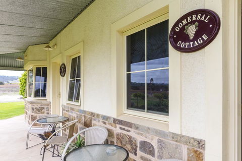 Barossa Vineyard Cottages - New South Wales Tourism  11