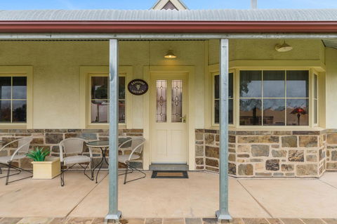 Barossa Vineyard Cottages - New South Wales Tourism  28