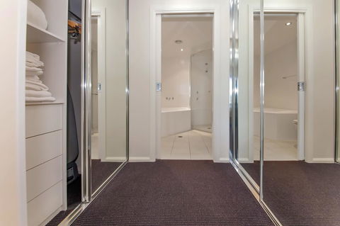 Pacific Blue 278-265 Sandy Pt Rd- Dual Key Access, Wifi, Linen And Air Conditioning - New South Wales Tourism  13