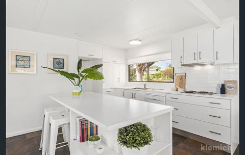Maslin Beach Getaway - New South Wales Tourism  6