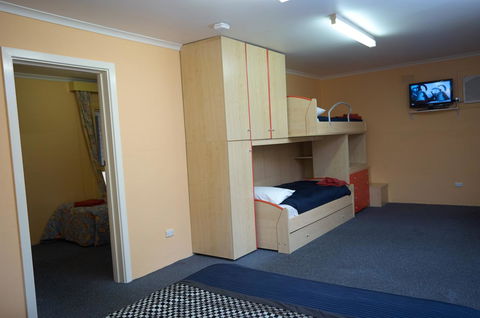 Motel Mount Gambier - New South Wales Tourism  15