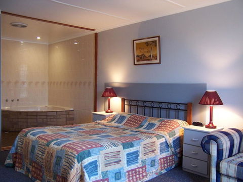Motel Mount Gambier - New South Wales Tourism  19