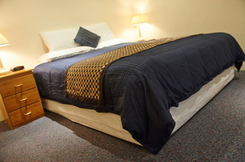 Motel Mount Gambier - New South Wales Tourism  13