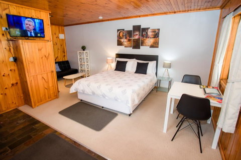 Seppelts View Cabins - New South Wales Tourism  0