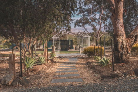 Seppelts View Cabins - New South Wales Tourism  9