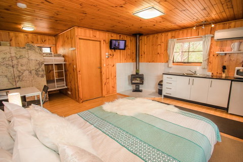 Seppelts View Cabins - New South Wales Tourism  23