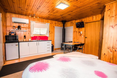 Seppelts View Cabins - New South Wales Tourism  32