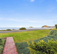 Franklin Beachfront Apartments - New South Wales Tourism 