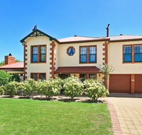 Wine and Roses Bed and Breakfast - New South Wales Tourism 